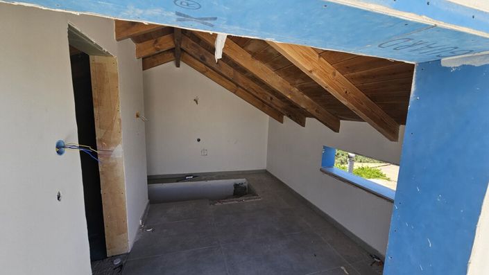 Image No.24-4 Bed Maisonette for sale