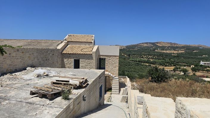 Image No.28-4 Bed Maisonette for sale