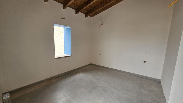 Image No.4-4 Bed Maisonette for sale