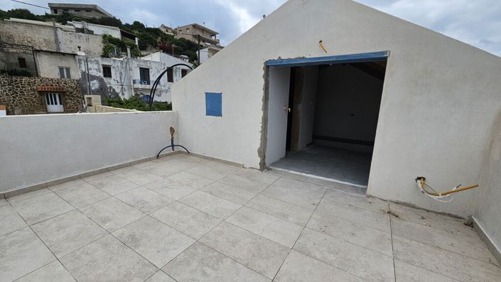 Image No.9-4 Bed Maisonette for sale