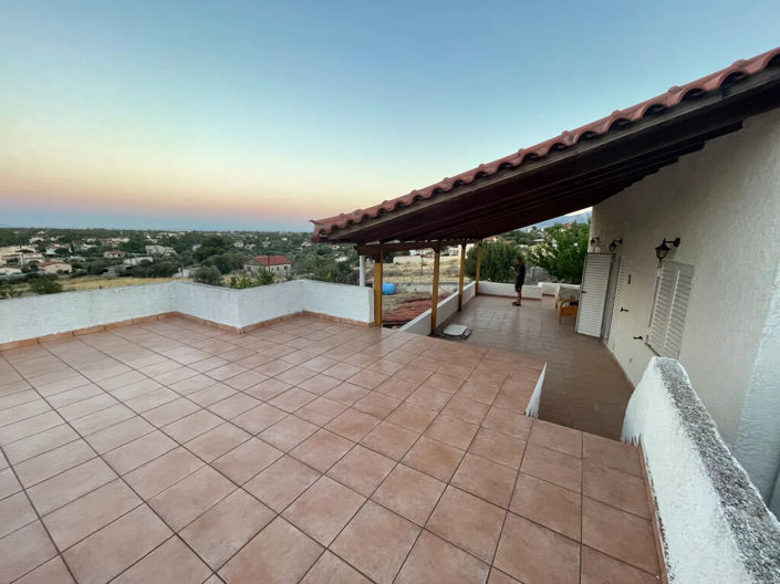Image No.3-5 Bed Property for sale