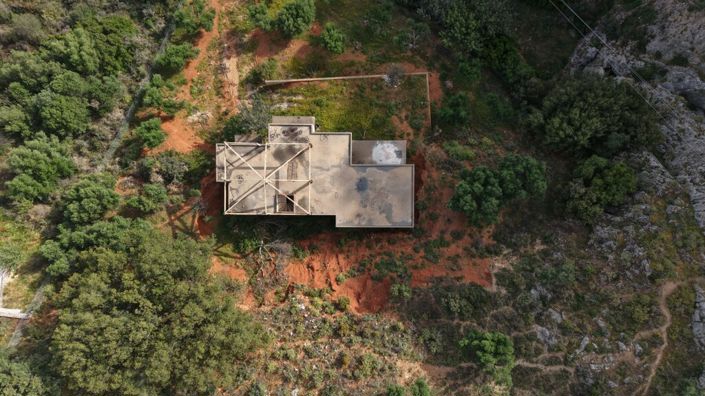 Image No.6-6 Bed Property for sale