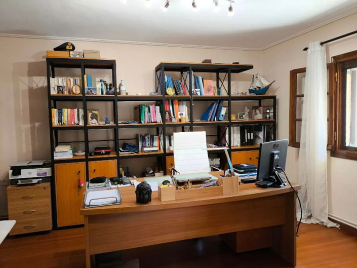 Image No.21-3 Bed Property for sale
