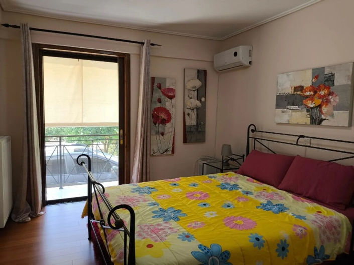 Image No.28-3 Bed Property for sale