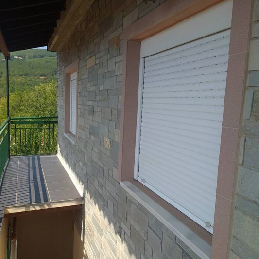 Image No.7-3 Bed Property for sale