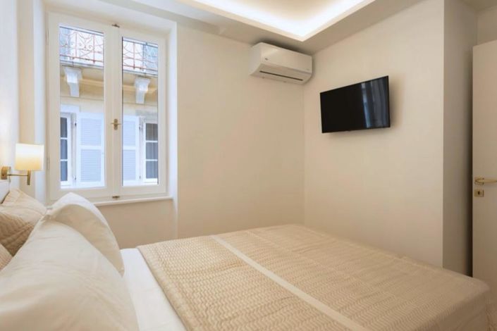 Image No.16-3 Bed Flat for sale
