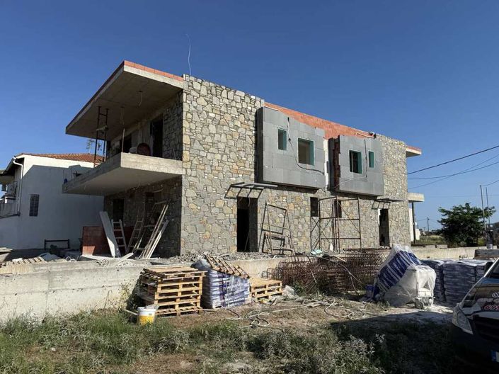 Image No.14-2 Bed Maisonette for sale