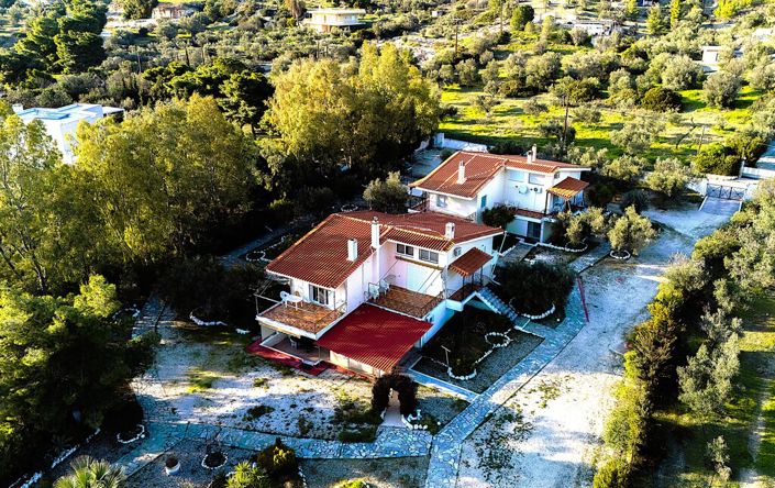 Image No.2-13 Bed Villa for sale