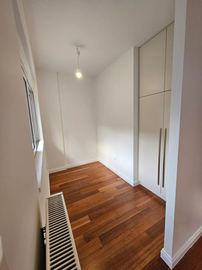 Image No.11-3 Bed Property for sale
