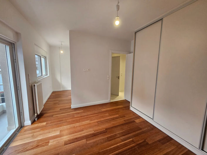 Image No.13-3 Bed Property for sale