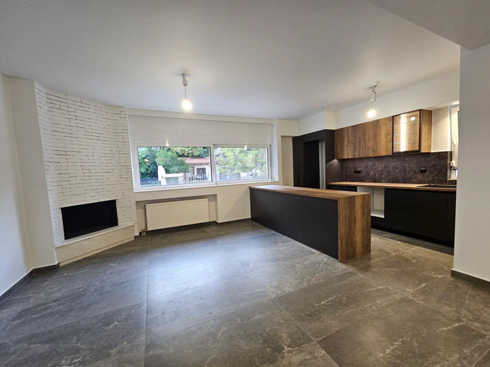 Image No.6-3 Bed Property for sale