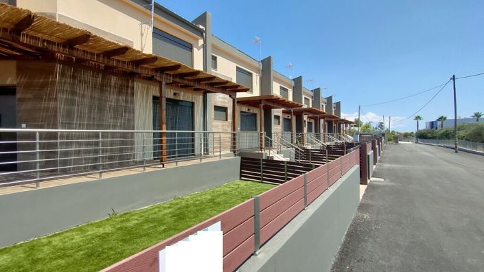 Image No.5-2 Bed Maisonette for sale