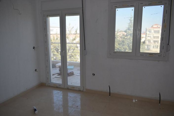 Image No.2-1 Bed Flat for sale