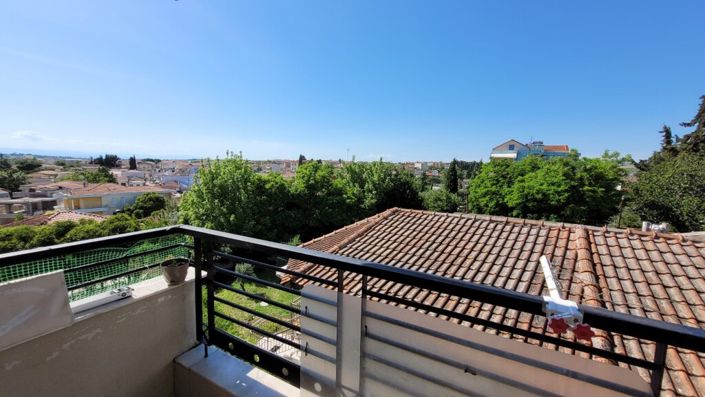 Image No.16-2 Bed Flat for sale