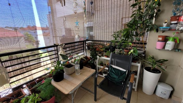 Image No.8-2 Bed Flat for sale