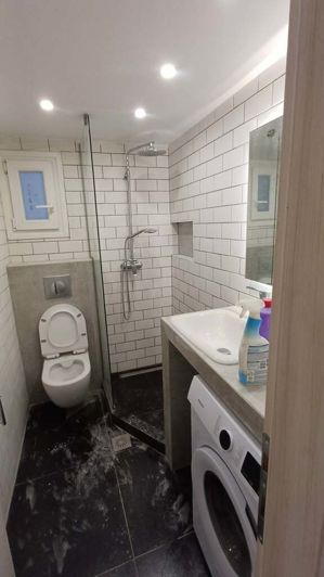 Image No.10-2 Bed Flat for sale