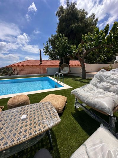 Image No.19-4 Bed Property for sale