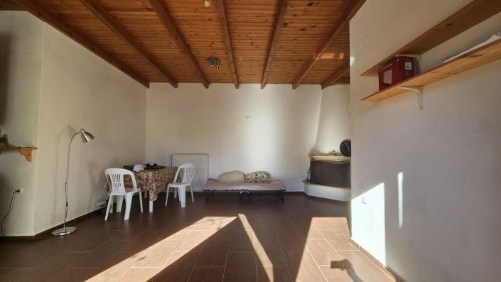 Image No.11-3 Bed Property for sale