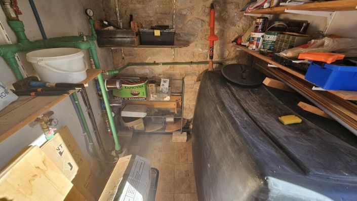 Image No.20-3 Bed Property for sale