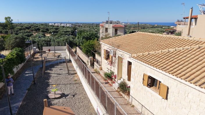 Image No.23-3 Bed Property for sale