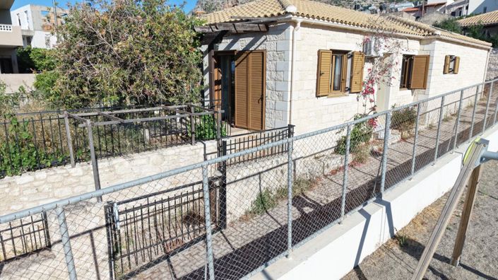 Image No.29-3 Bed Property for sale