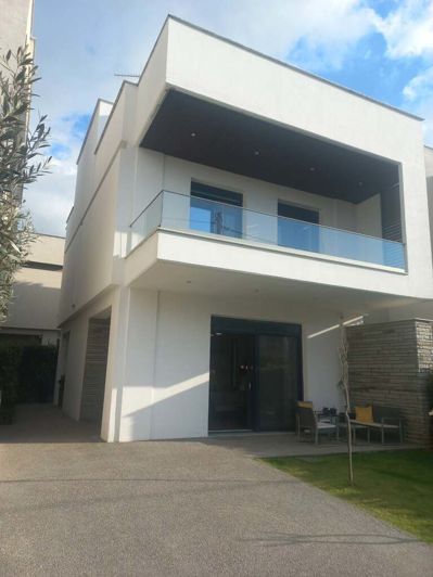 Image No.2-4 Bed Duplex for sale