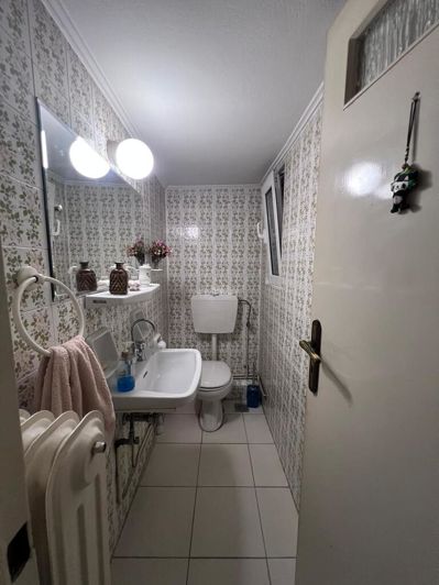 Image No.18-3 Bed Flat for sale