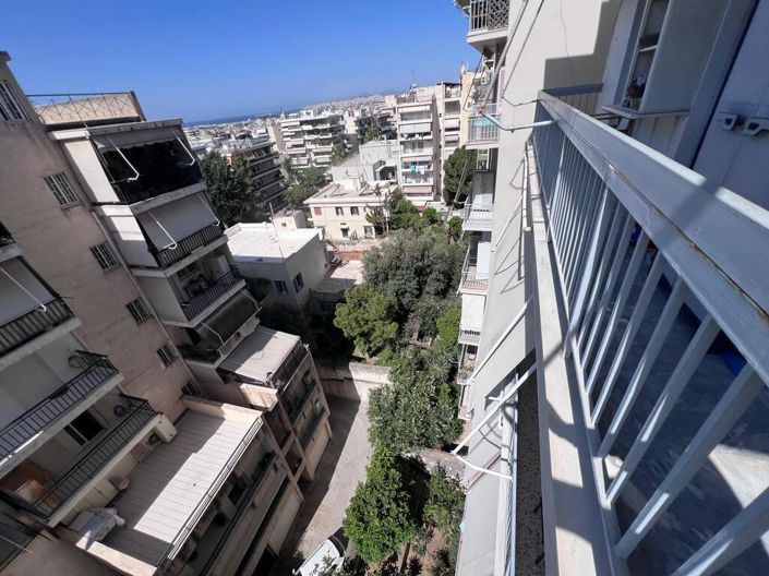 Image No.30-3 Bed Flat for sale