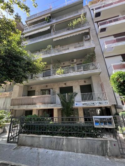 Image No.5-3 Bed Flat for sale