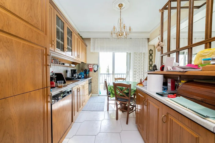 Image No.8-3 Bed Flat for sale