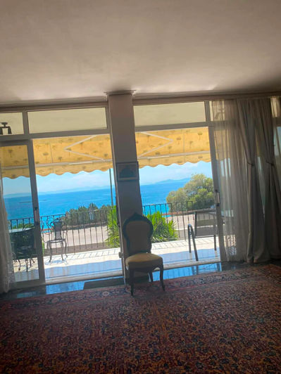 Image No.14-6 Bed Property for sale