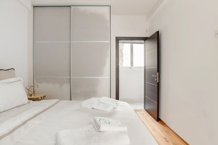 Image No.22-2 Bed Flat for sale