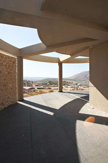 Image No.9-8 Bed Villa for sale