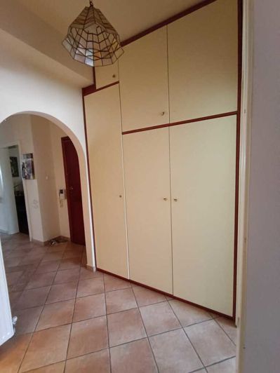 Image No.20-4 Bed Flat for sale