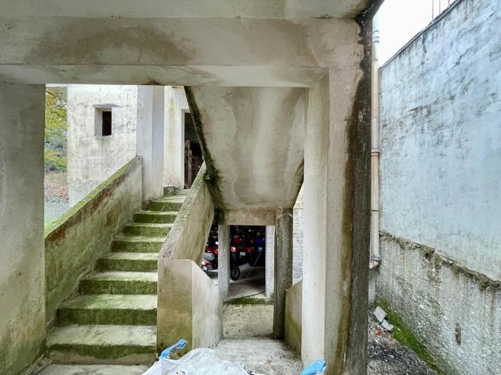 Image No.21-2 Bed Flat for sale