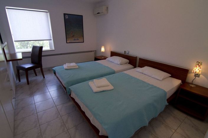 Image No.10-7 Bed Villa for sale