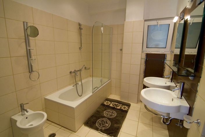Image No.19-7 Bed Villa for sale