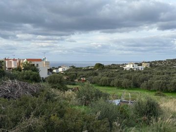 1 - Chorafakia, Land