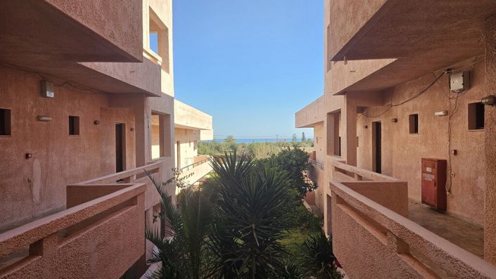 Image No.11-35 Bed Hotel for sale