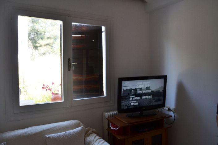 Image No.2-2 Bed Property for sale