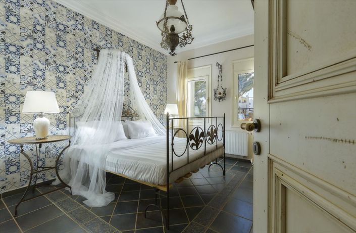 Image No.14-8 Bed Villa for sale