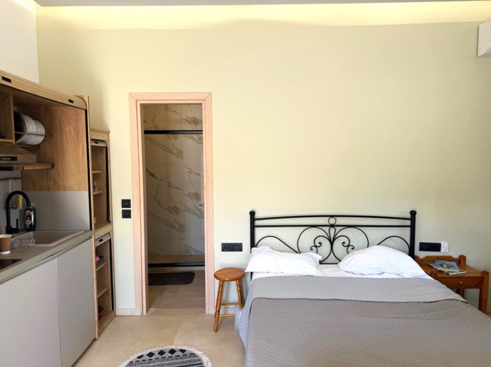 Image No.5-1 Bed Flat for sale