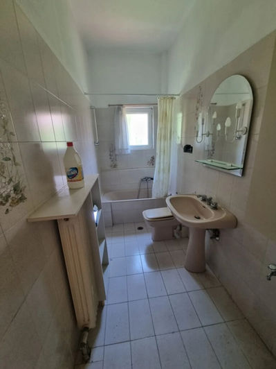 Image No.4-5 Bed Property for sale
