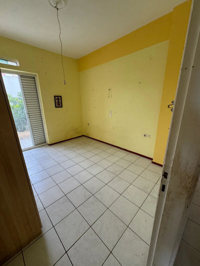 Image No.9-8 Bed Property for sale