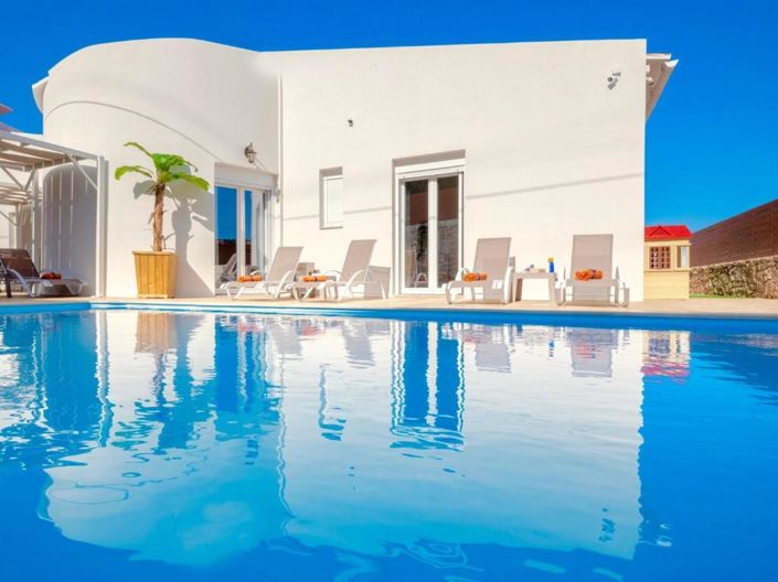 Image No.2-10 Bed Villa for sale
