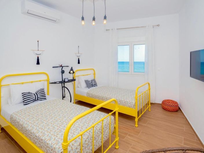 Image No.12-10 Bed Villa for sale
