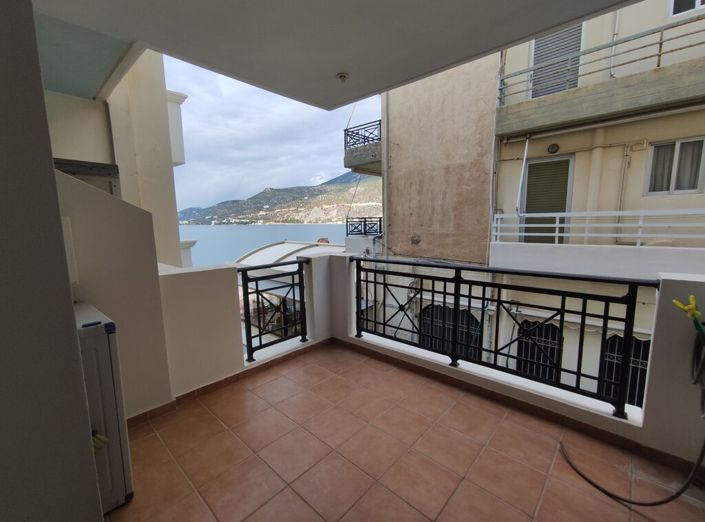 Image No.2-Appartement de 1 chambre à vendre à Loutraki