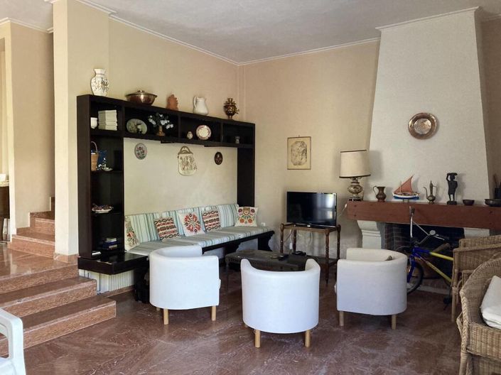 Image No.6-Propriété de 4 chambres à vendre à Nea Makri