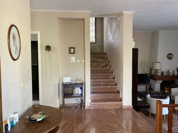Image No.7-Propriété de 4 chambres à vendre à Nea Makri