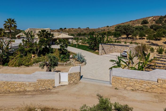 Image No.26-3 Bed Villa for sale